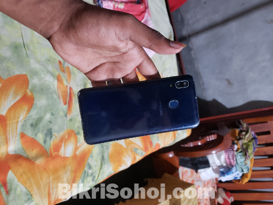 Samsung a20 phone for sell